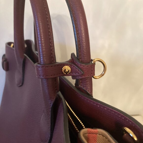 Auth. Burberry Leather & House Check Medium Banner Handbag With Strap *MINT* - Picture 7 of 16